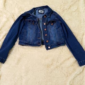 Cropped denim jacket